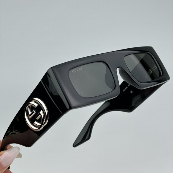 Gucci GG1646S 001 BRAND NEW Sunglasses Black Grey Unisex Rectangle - Picture 1 of 13